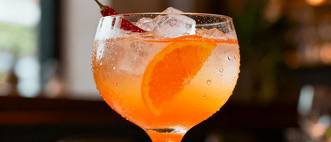 BOISSONS & COCKTAILS ALCOOLISÉS